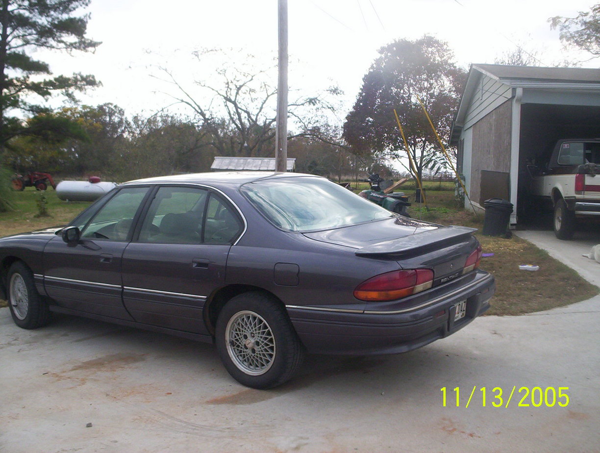 Name:  1993_pontiac_bonneville_sle.jpg
Views: 15
Size:  214.6 KB