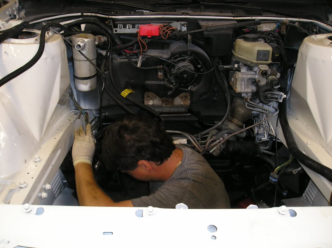 Name:  071005Randyinenginebay.jpg
Views: 105
Size:  119.8 KB