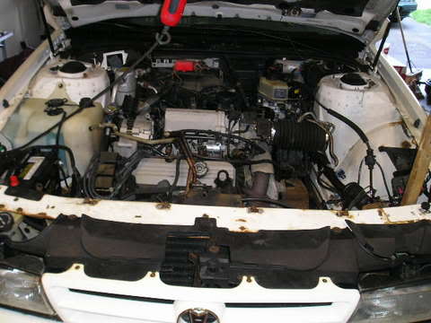 Name:  Enginebay060405.jpg
Views: 240
Size:  29.1 KB